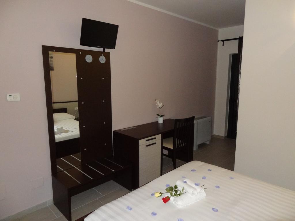 Affittacamere Rooms Di Matteo San Paolo di Iesi 외부 사진
